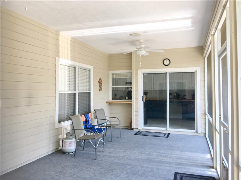 Screened Patio with Sound