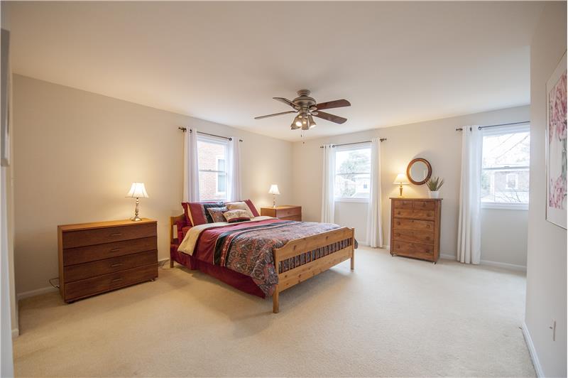 437 E Franklin Street Master Bedroom