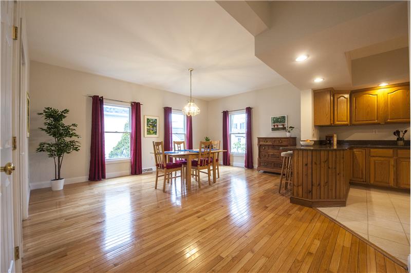 437 E Franklin Street Spacious Dining Area