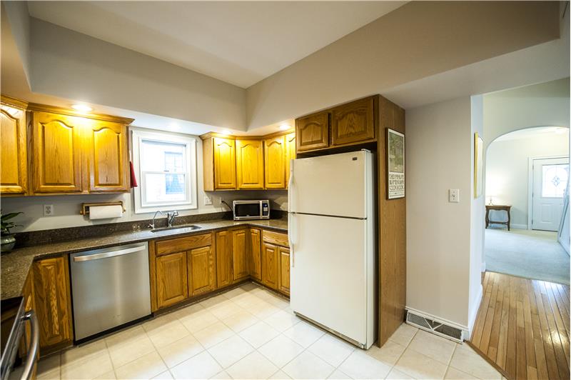 437 E Franklin Street Open Kitchen
