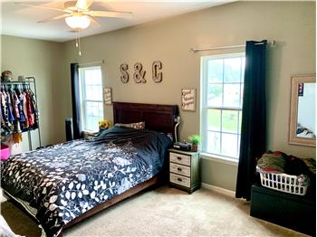Primary listing photos for listing ID 567914