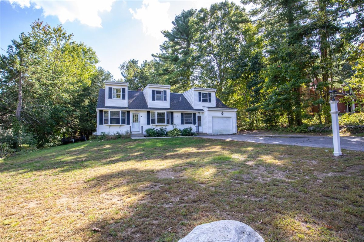 45 Cross Street, Bellingham, MA 02019 By Michael Mahoney (Listed by