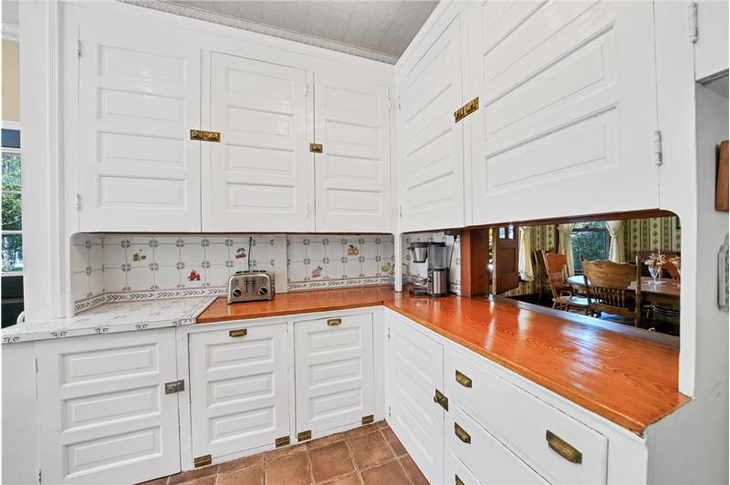 kitchen cabinets