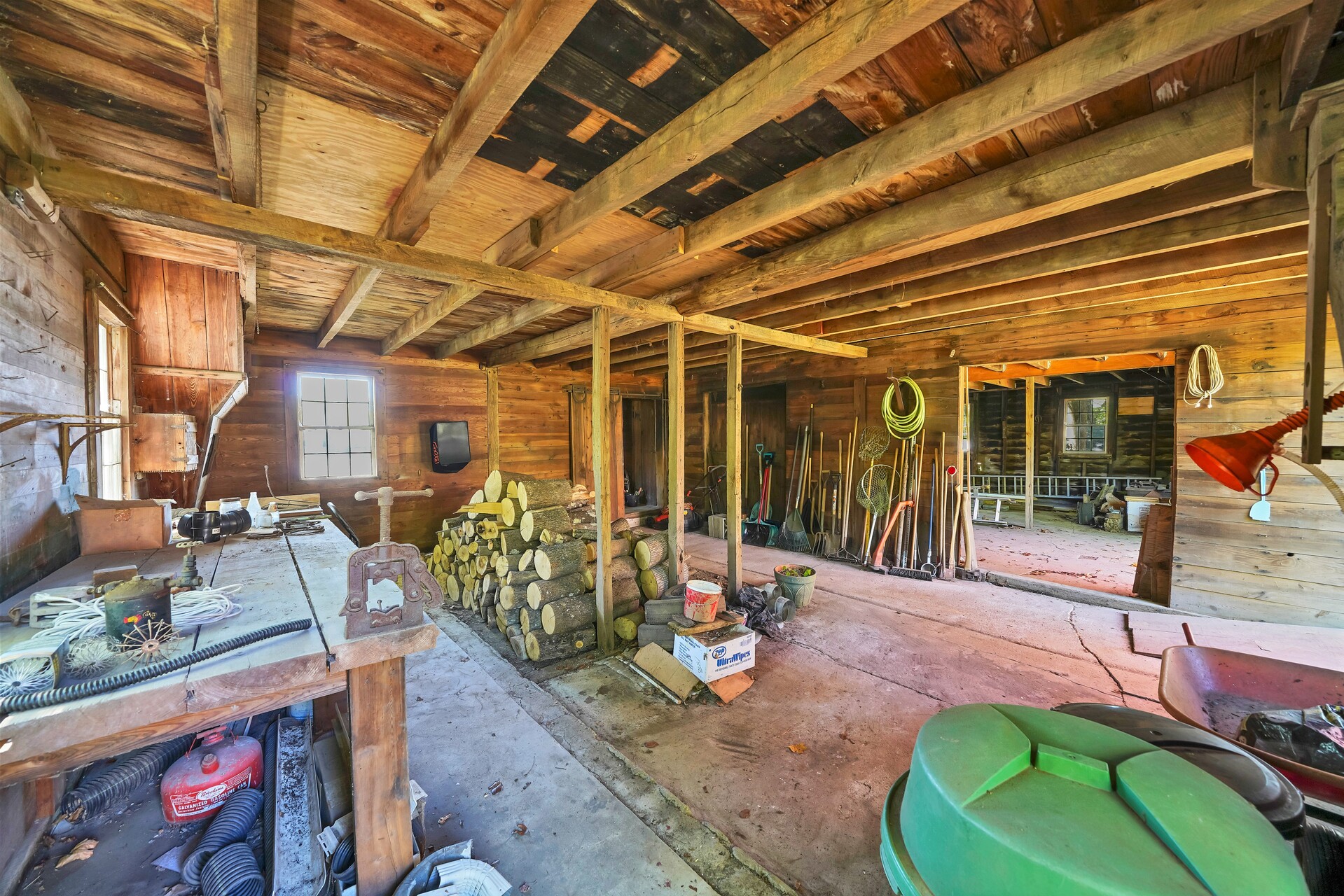 https://realbird.blob.core.windows.net/rb-photos/45-main-st-califon-nj-07830_K2P4E4D5_647646_639132556044625735_80x60.jpg
