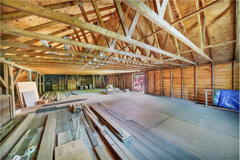 2nd floor barn