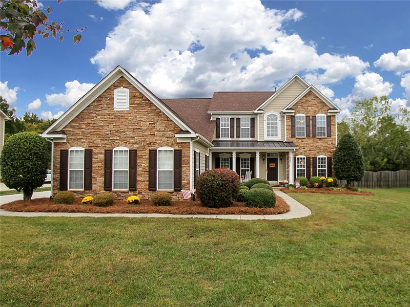 Stacked stone accents