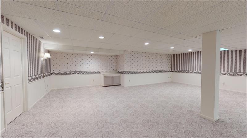 Finished basemen in which to entertain or relax!