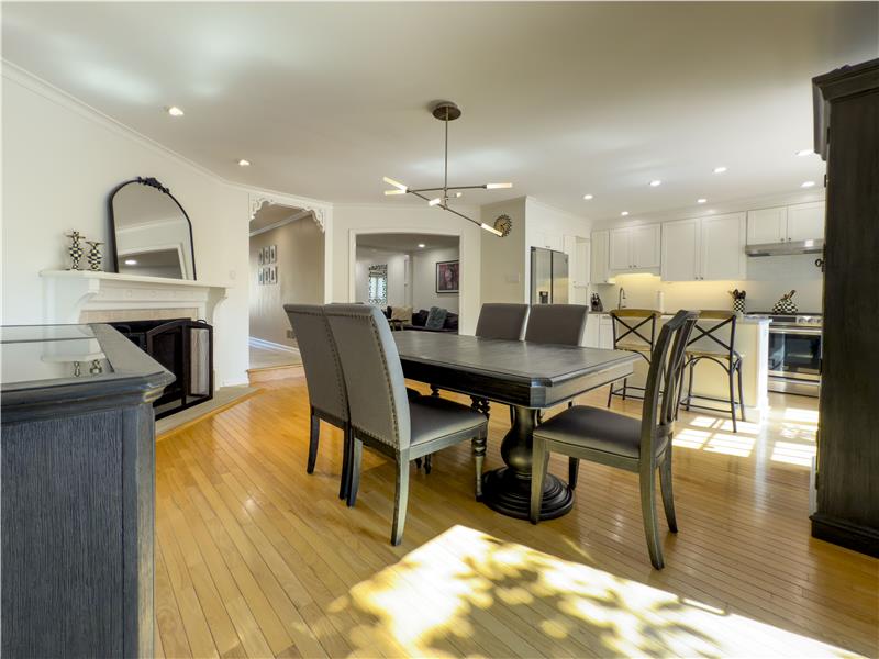 459 Chandlee - Dining room 