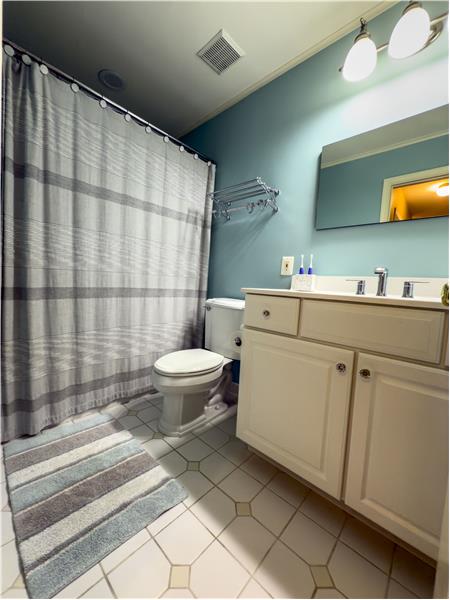 459 Chandlee - Bathroom 