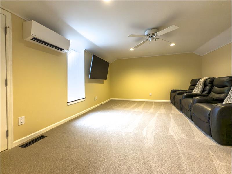 459 Chandlee - 3rd floor 