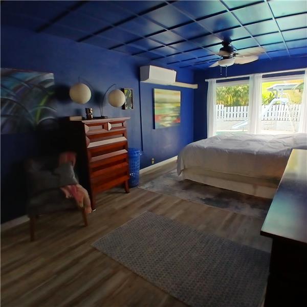 Large primary bedroom