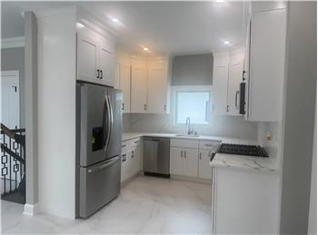 Primary listing photos for listing ID 642563