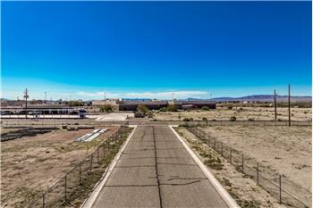 Primary listing photos for listing ID 642587