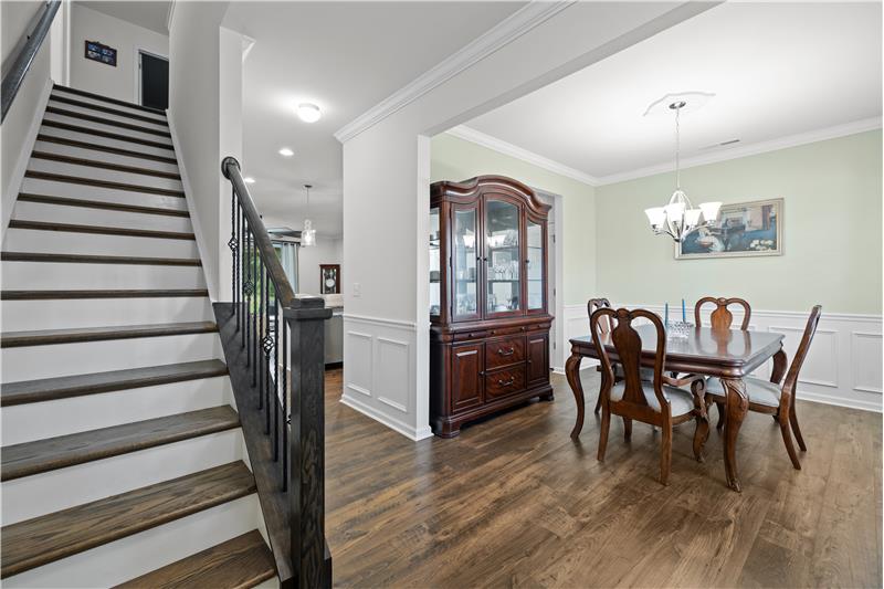 Foyer/Dining Room