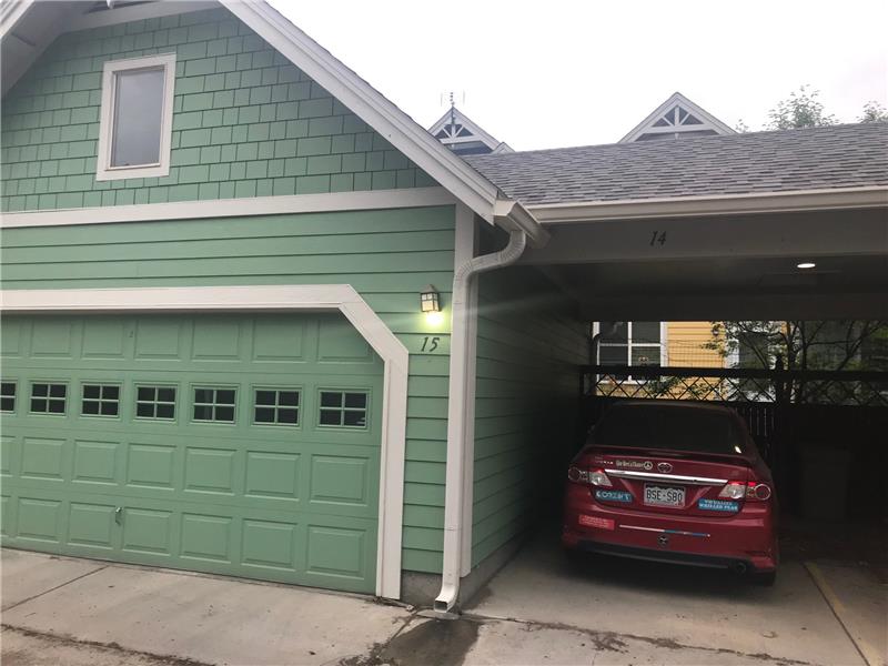 The right half of the garage belongs to this listing