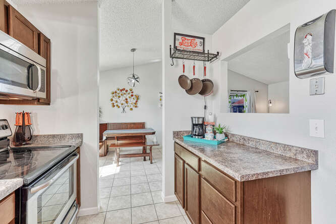 Kitchen into Dining Rm