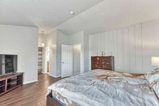 Upper Level Owner's Suite