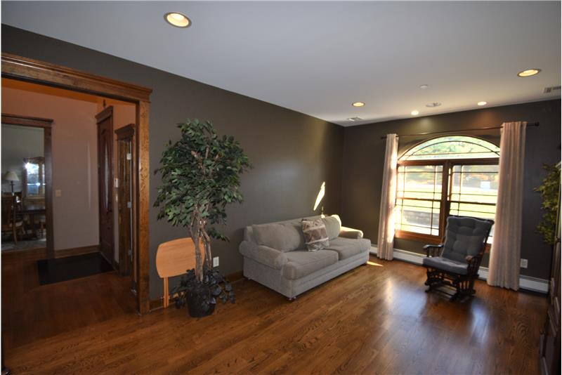 9'Ceilings On 1st.level