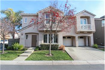 Primary listing photos for listing ID 531136