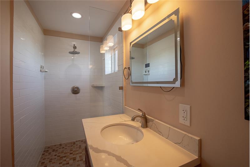 
                            Property Image 70
