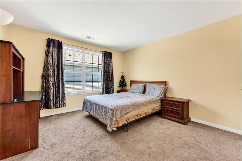 
                            Property Image 37