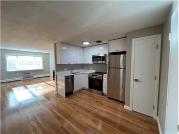 50 Evergreen St 34, Jamaica Plain, MA