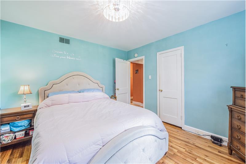 500 E Lancaster Ave, Unit 104C, Wayne, Bedroom