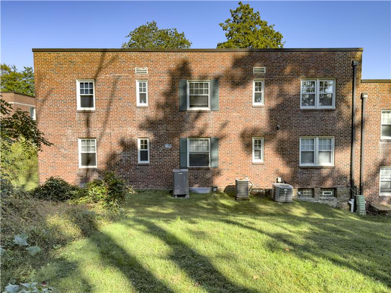 500 E Lancaster Ave, Unit 128D - Exterior back view 