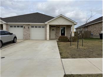 Primary listing photos for listing ID 643657