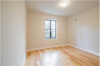 Primary listing photos for listing ID 580968