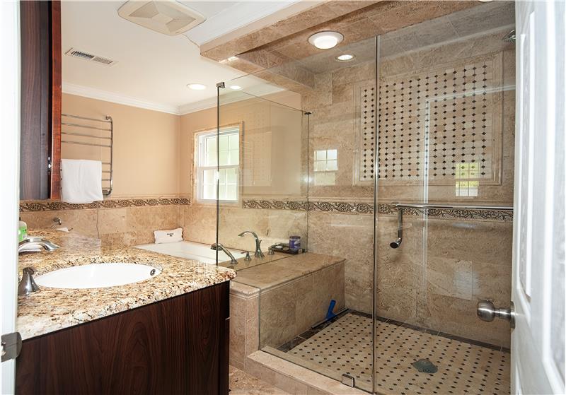 503 Kent - Master Bath
