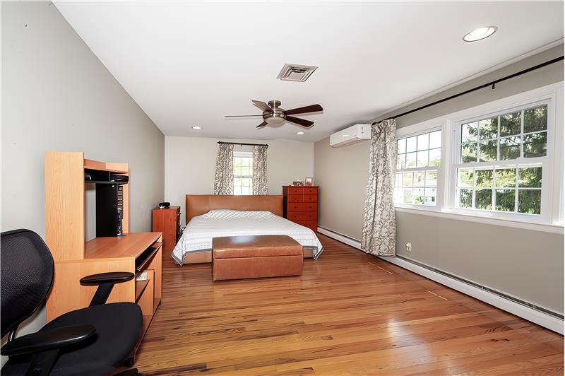 503 Kent - Master Bedrooom