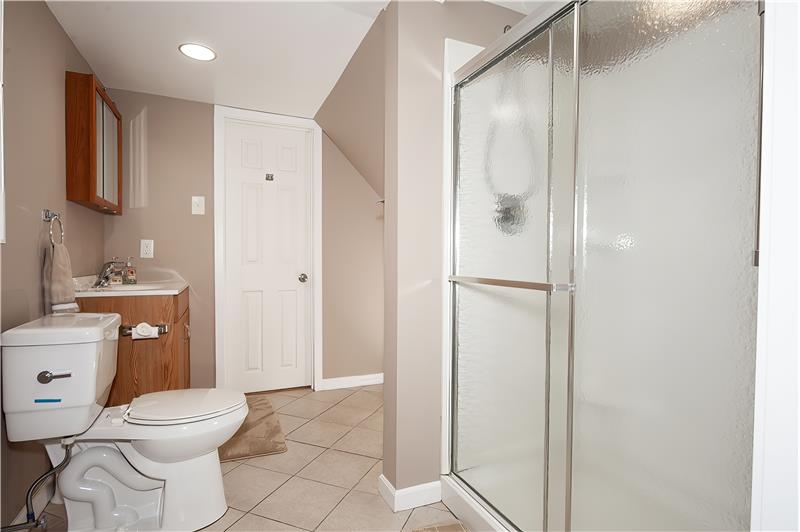 503 Kent - Bathroom 3