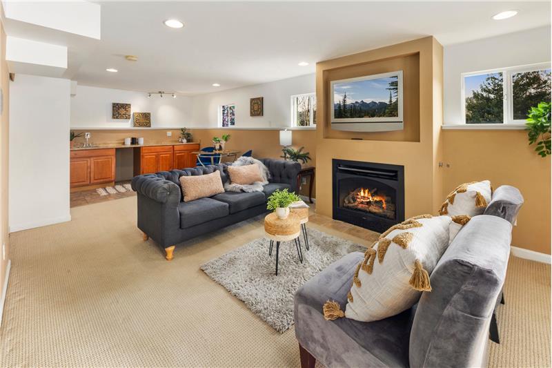 Great for an ADU, Air BNB, or multi-gen