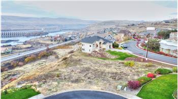 Primary listing photos for listing ID 643877