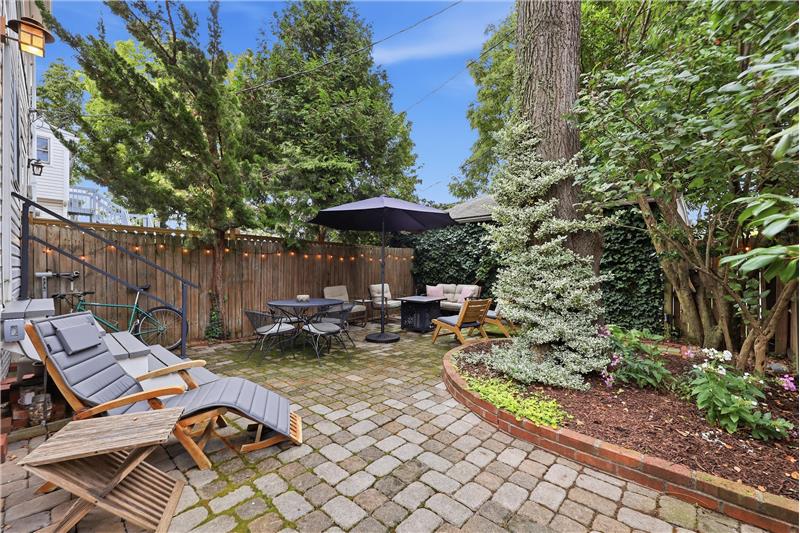 Hardscaped patio & fully fenced yard