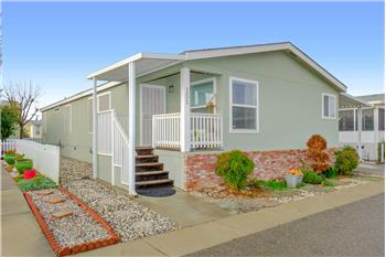 Primary listing photos for listing ID 529639