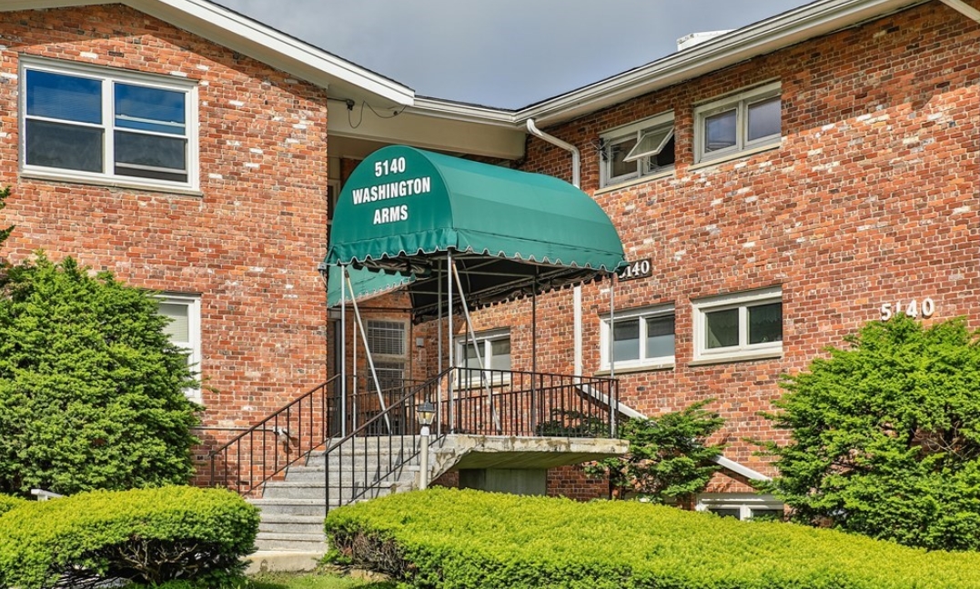 5140 Washington Street 4, West Roxbury, MA 02132 MLS 71735394 By