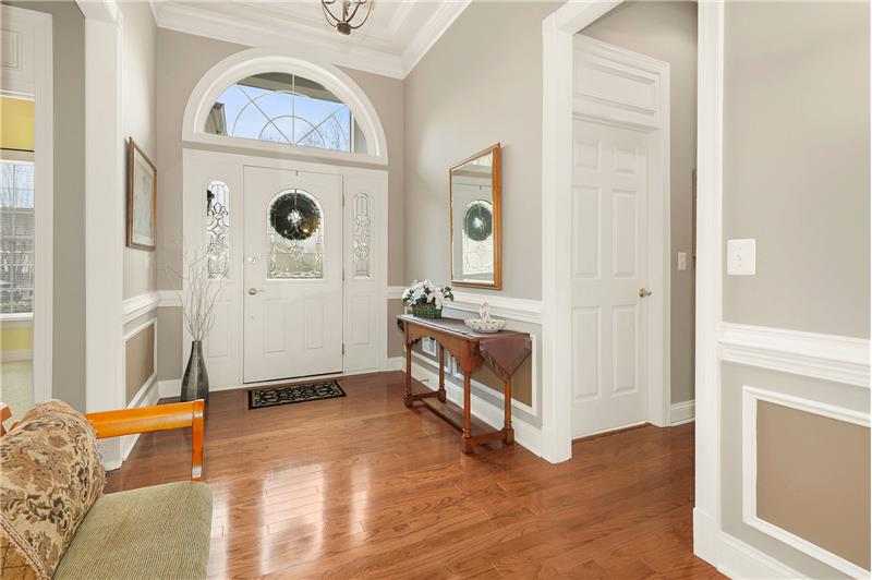  Foyer/Entry to Laundry and Garage