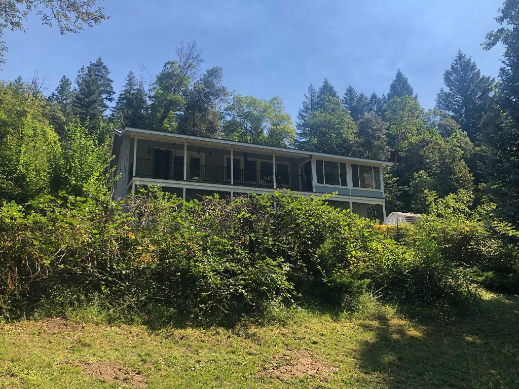 51620 State Hwy. 96, Seiad Valley, CA 96086 MLS 20201071 By Carrol