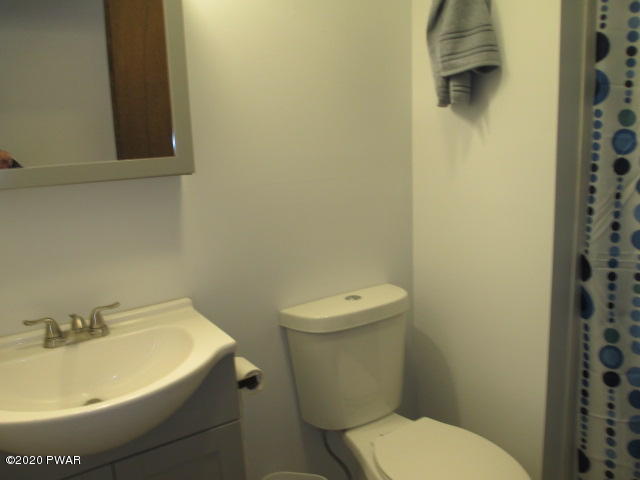 Full First Floor Bath