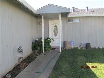 Primary listing photos for listing ID 562510