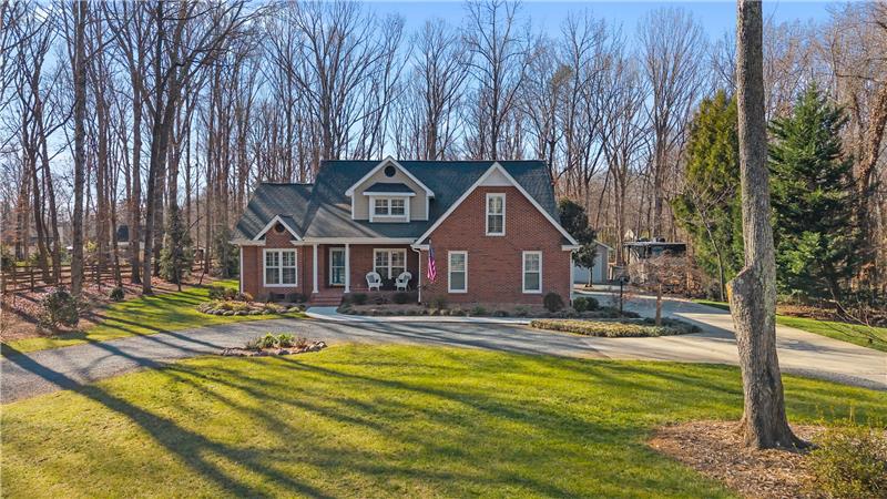 Welcome to 5309 Black Oak Lane in Oak Hill Plantation in Union County. Full brick home situated on .98 private acres.