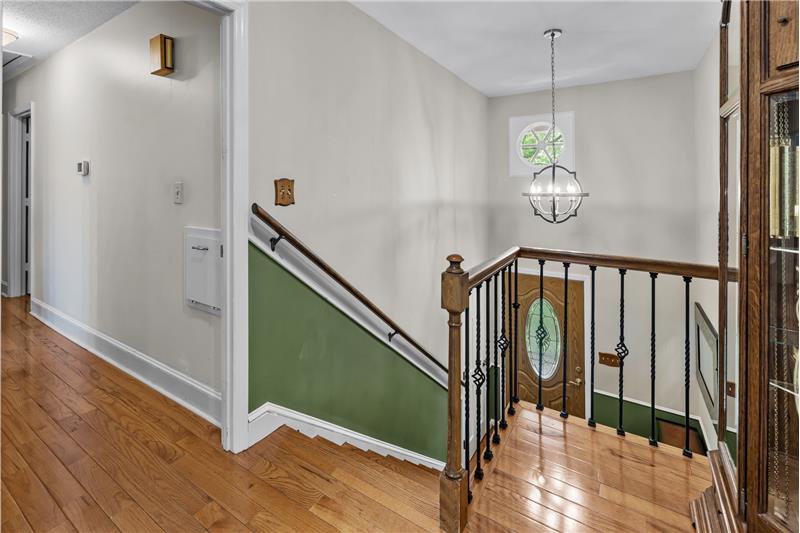 Bi-level home