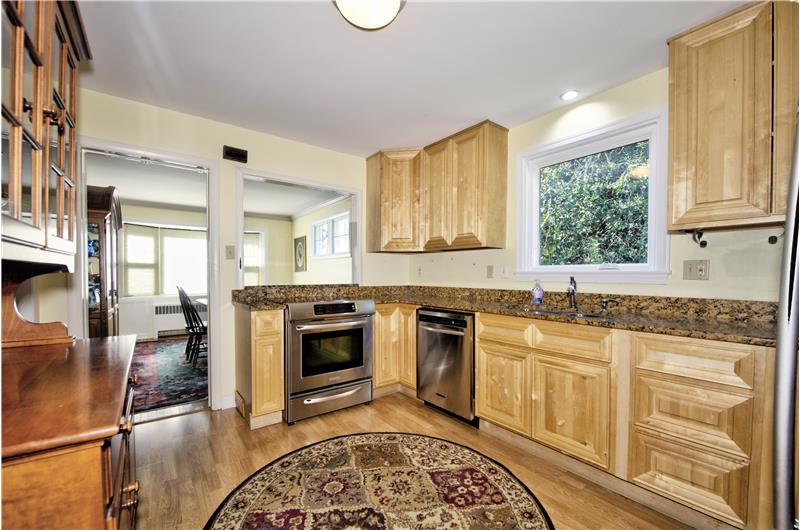 533 W Wayne Avenue Kitchen