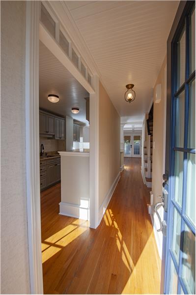 537 Barrett Avenue, Apt 4, Haverford, Entrance Hallway