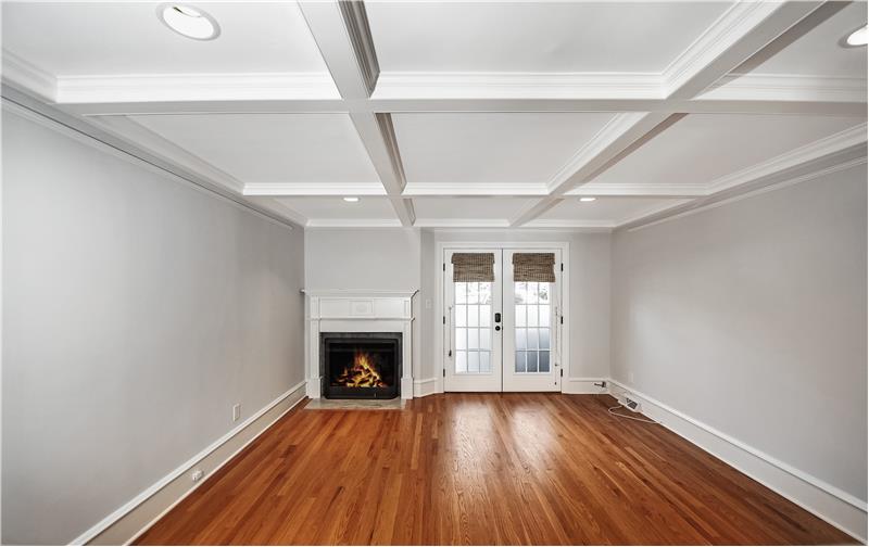 537 Barrett Avenue, Apt 4, Haverford, Living Room