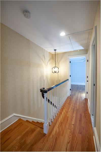 537 Barrett Avenue, Apt 4, Haverford, Second Floor Hallway