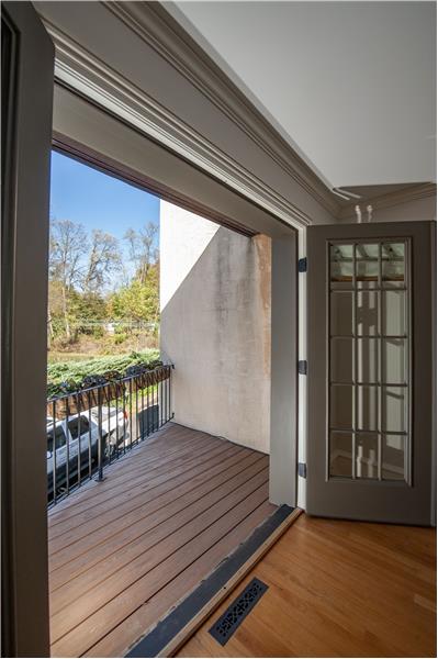537 Barrett Avenue, Apt 4, Haverford, Balcony