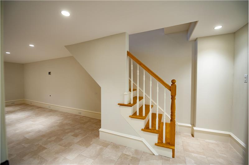 537 Barrett Avenue, Apt 4, Haverford, Finished Basement